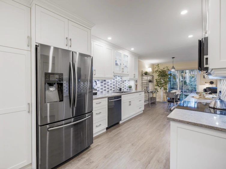 109-10250 155a Street, Surrey, BC, V3R 4K5 - 9
