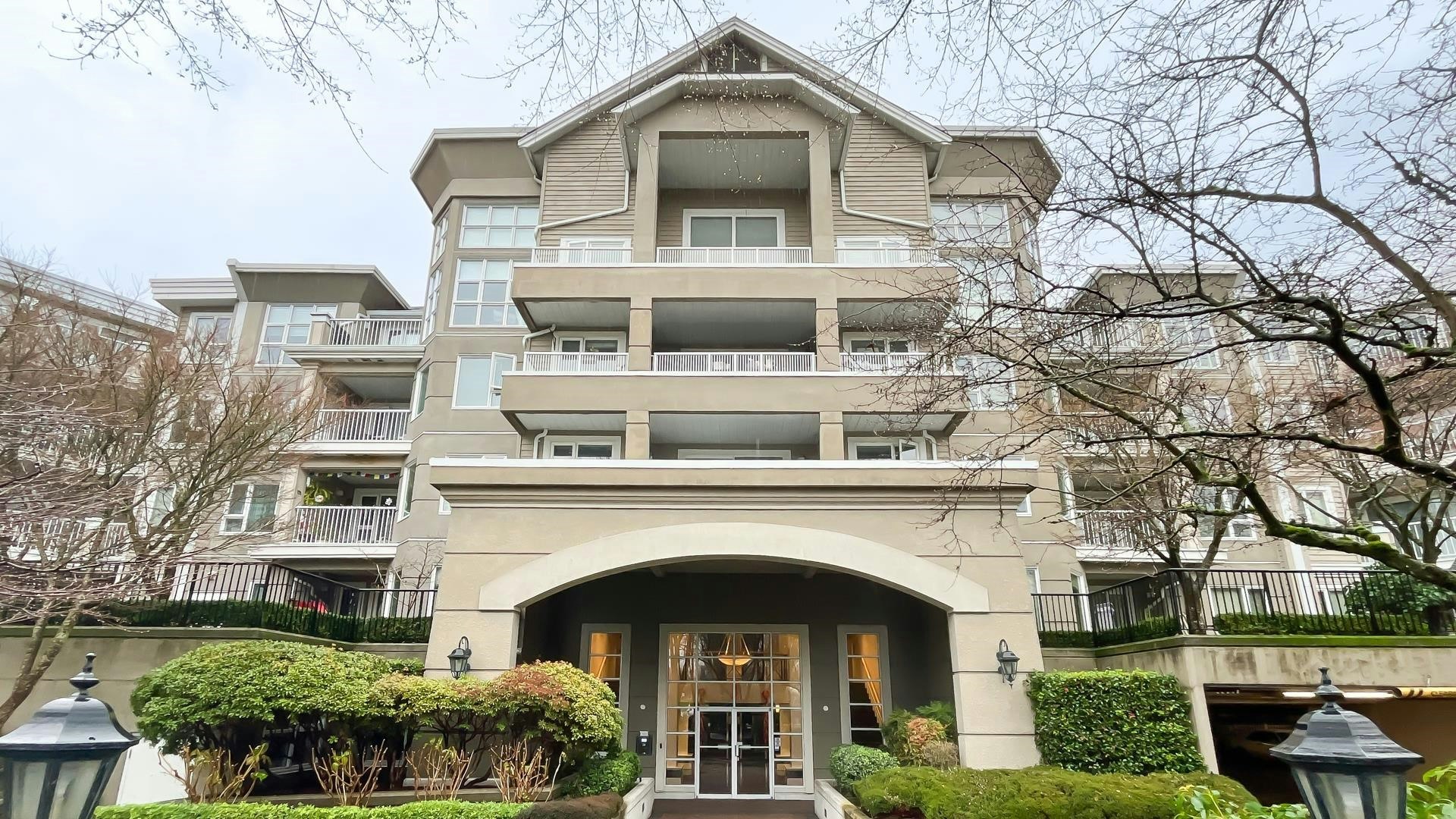 425-5888 Dover Crescent, Richmond, BC, V7C 5R9