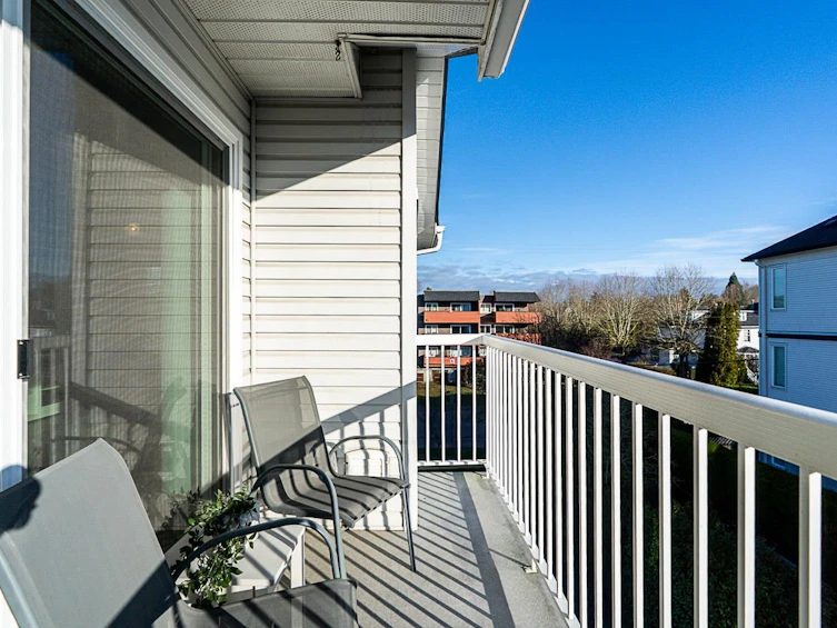 305-17695 58 Avenue, Surrey, BC, V3S 1L5 - 27