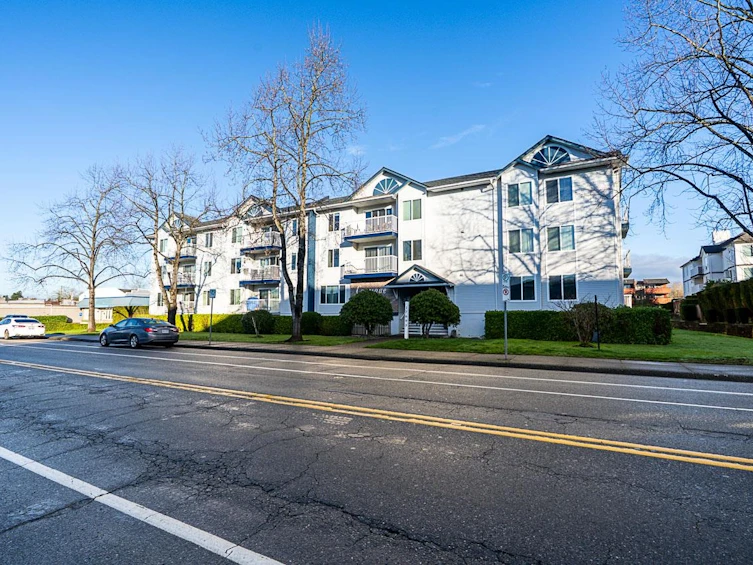 305-17695 58 Avenue, Surrey, BC, V3S 1L5 - 3