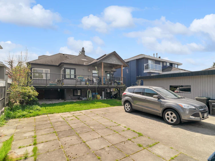 6895 Curtis Street, Burnaby, BC, V5B 2B2 - 3