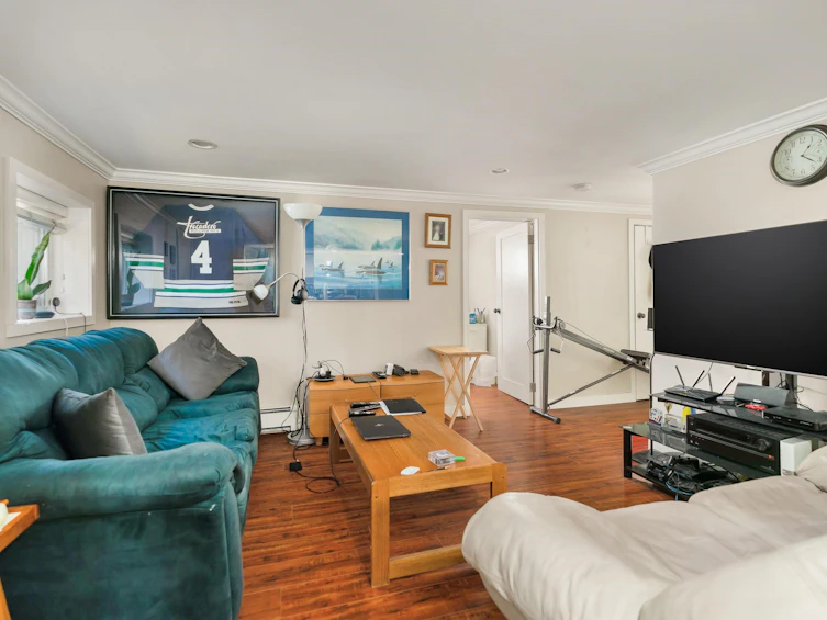 6895 Curtis Street, Burnaby, BC, V5B 2B2 - 23