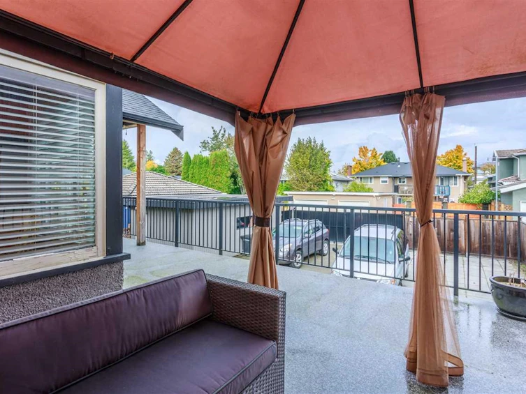 6895 Curtis Street, Burnaby, BC, V5B 2B2 - 13