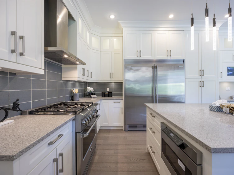 3056 Lazy A Street, Coquitlam, BC, V3C 3N7 - 15