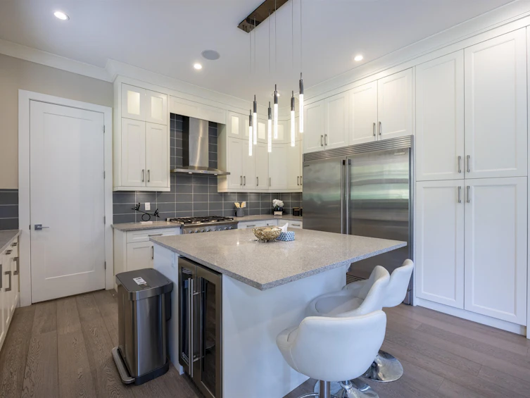 3056 Lazy A Street, Coquitlam, BC, V3C 3N7 - 14