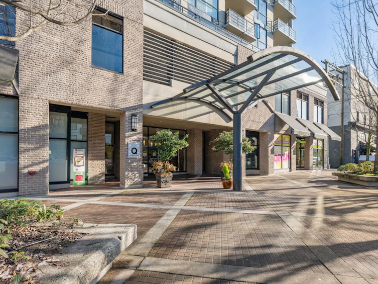 1001-124 W 1st Street, North Vancouver, BC, V7M 3N3 - 3