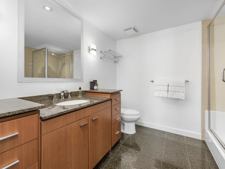2105-455 Beach Crescent, Vancouver, BC, V6Z 3E5 - 13