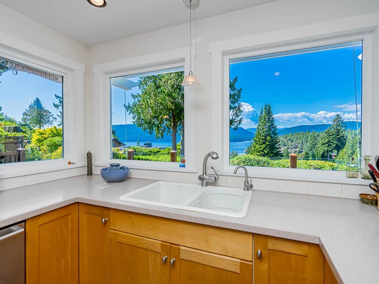 6245 Nelson Avenue, West Vancouver, BC, V7W 2A2 - 12