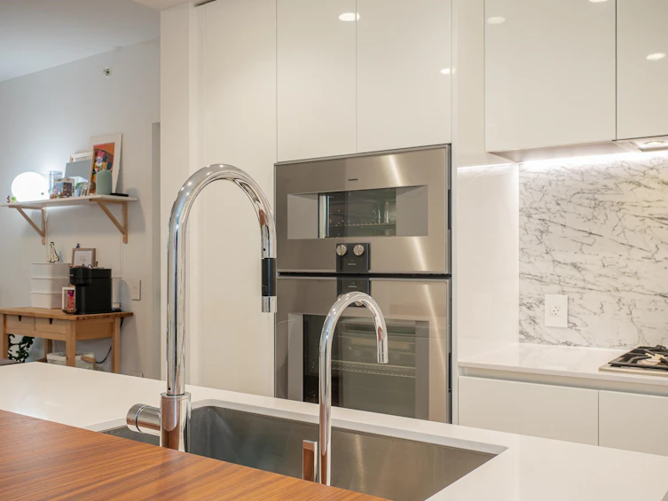 105-7428 Alberta Street, Vancouver, BC, V5X 0J5 - 7