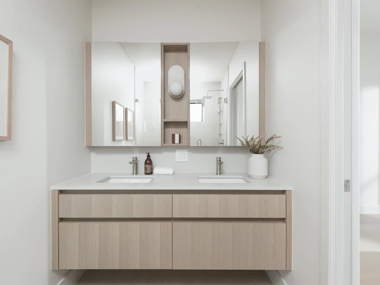 2138 E 10 Avenue, Vancouver, BC, V5N 1Y1 - 13