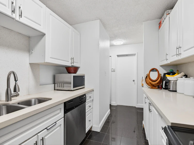 101-9644 134 Street, Surrey, BC, V3T 5M3 - 10