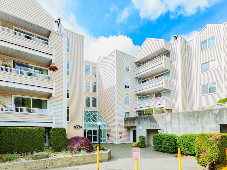 101-9644 134 Street, Surrey, BC, V3T 5M3