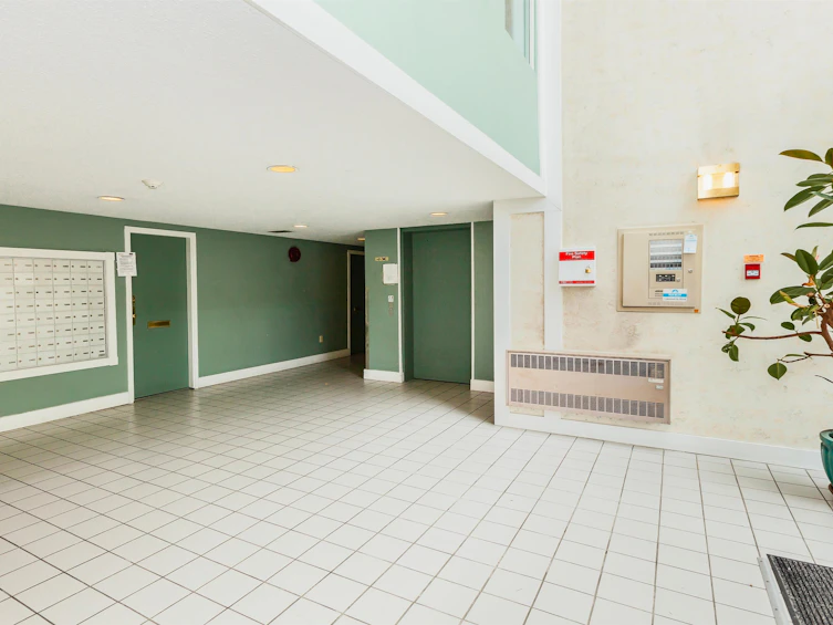 101-9644 134 Street, Surrey, BC, V3T 5M3 - 6