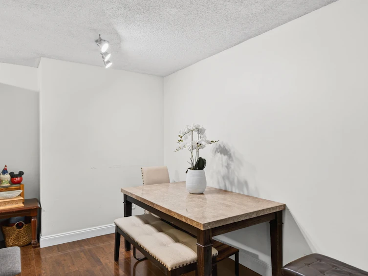 101-9644 134 Street, Surrey, BC, V3T 5M3 - 12