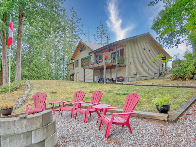 4546 Sinclair Bay Road, Pender Harbour Egmont, BC, V0N 1S1