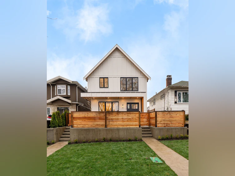 1-745 Skeena Street, Vancouver, BC, V5K 4P4 - 2