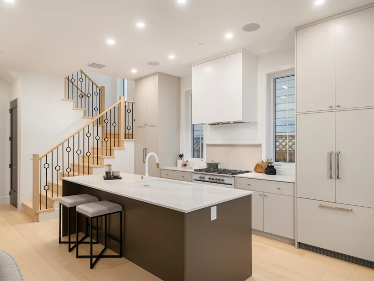 1-745 Skeena Street, Vancouver, BC, V5K 4P4 - 3