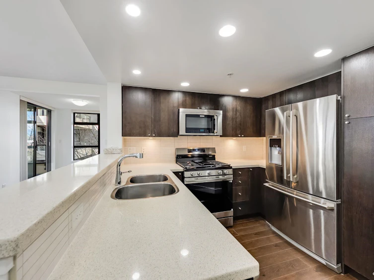 503-8180 Lansdowne Road, Richmond, BC, V6X 0B1 - 2