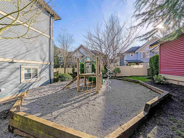 31-6635 192 Street, Surrey, BC, V4N 5T9 - 33