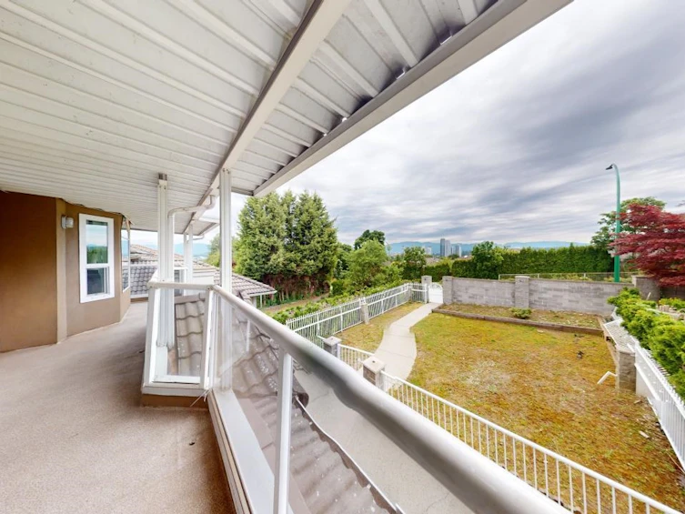 7563 Cariboo Road, Burnaby, BC, V3N 4X2 - 35