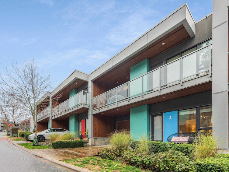 3-3595 Salal Drive, North Vancouver, BC, V7G 0A7 - 2