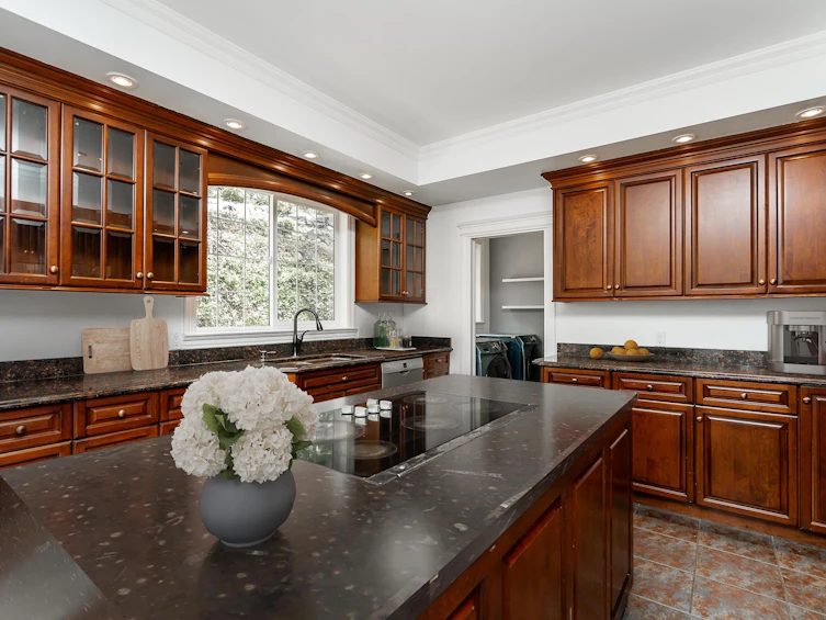 241 Bayview Road, West Vancouver, BC, V0N 2E0 - 6