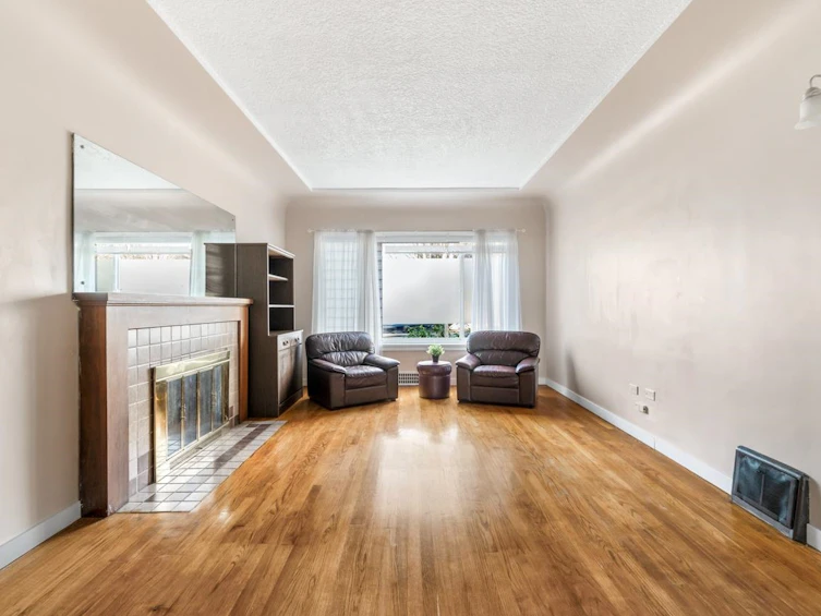 1032 E 49th Avenue, Vancouver, BC, V5W 2H8 - 5