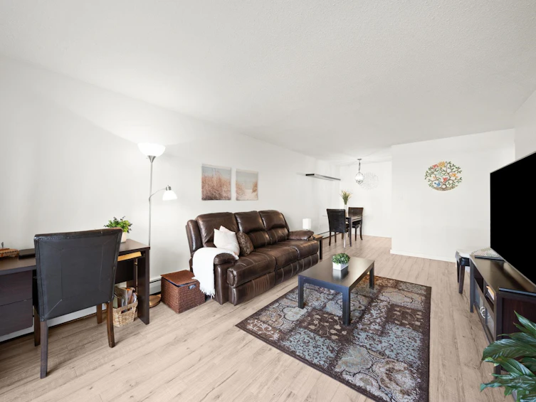 203-131 W 4th Street, North Vancouver, BC, V7M 3C8 - 2