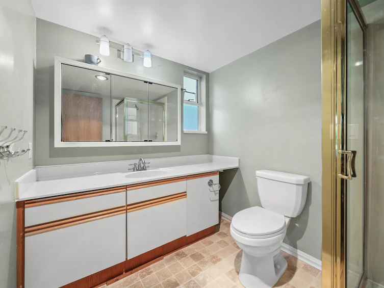 126-10584 153 Street, Surrey, BC, V3R 9V1 - 9