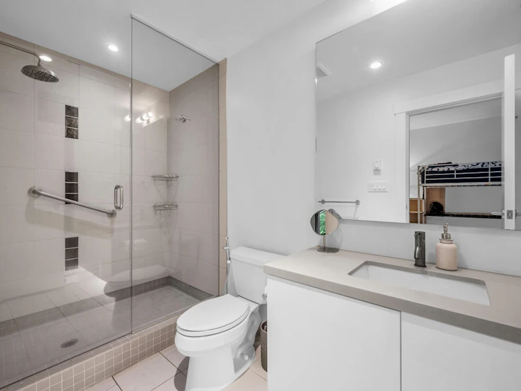 401-3315 Cypress Place, West Vancouver, BC, V7S 3J7 - 22