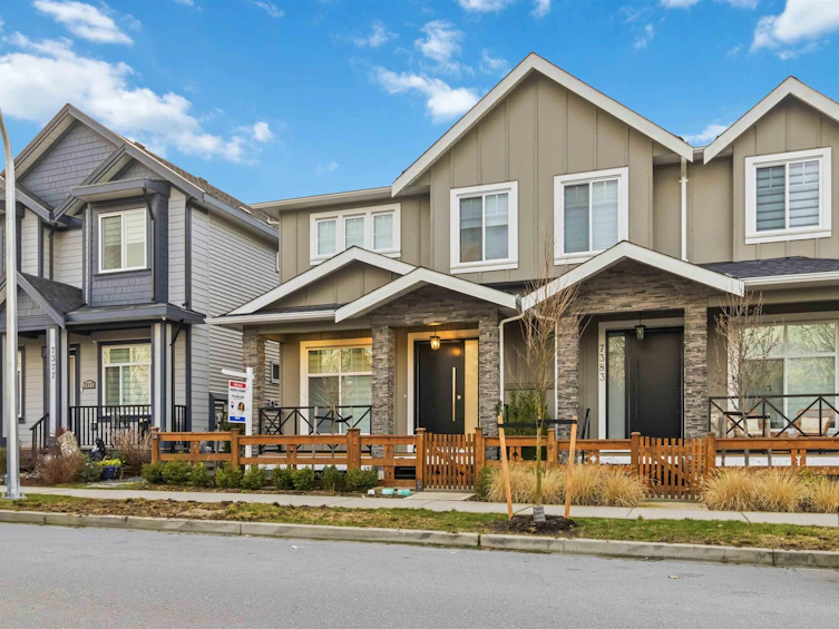 7381 197 Street, Langley, BC, V2Y 3R5 - 2