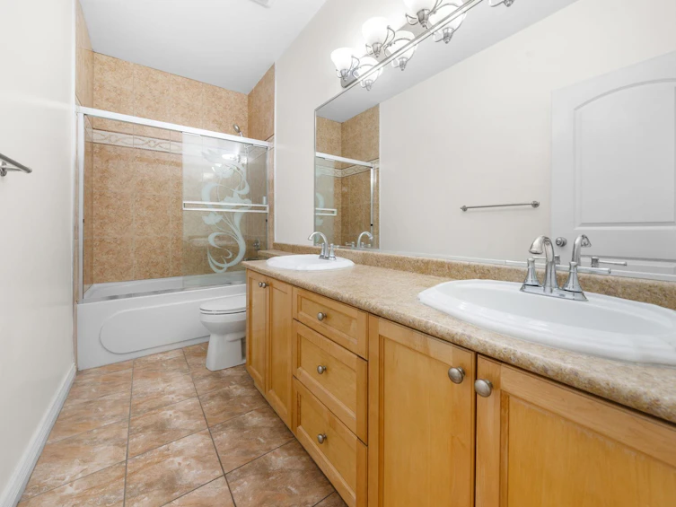 7739 126a Street, Surrey, BC, V3W 6Z9 - 26
