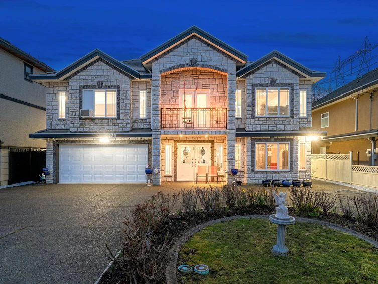 7739 126a Street, Surrey, BC, V3W 6Z9