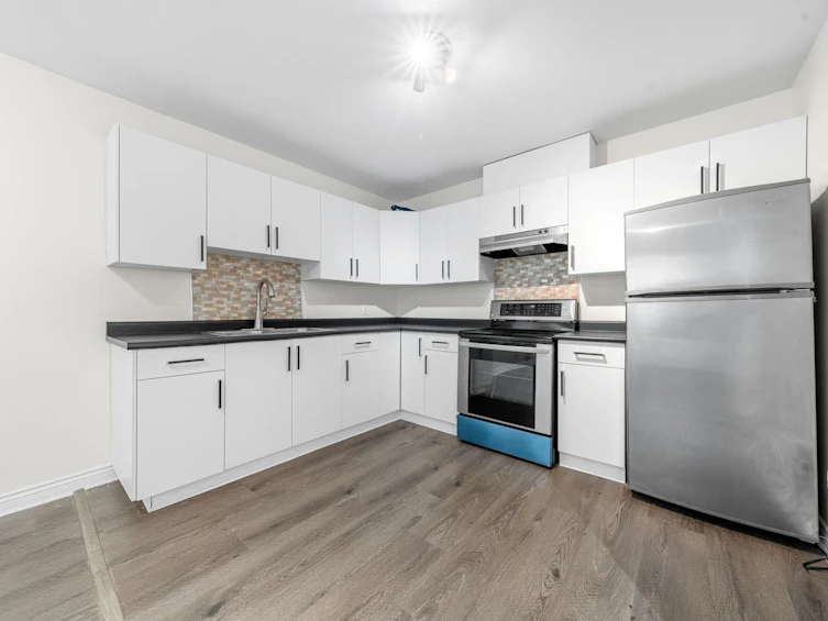 7739 126a Street, Surrey, BC, V3W 6Z9 - 34