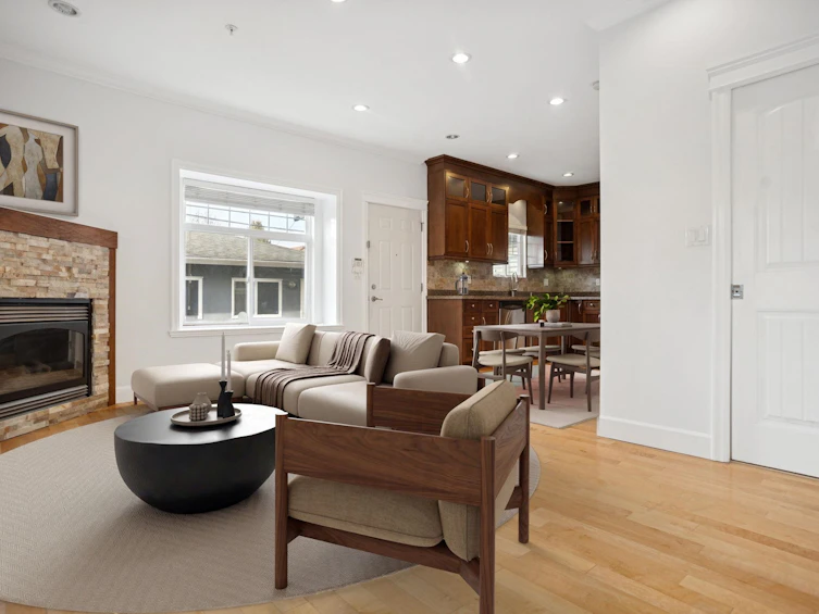 6453 Beatrice Street, Vancouver, BC, V5P 3R5 - 4
