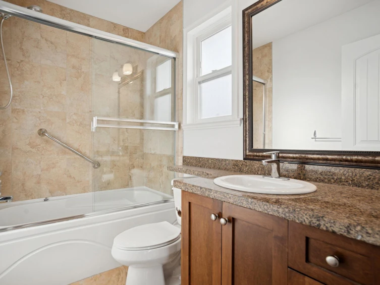 6453 Beatrice Street, Vancouver, BC, V5P 3R5 - 7