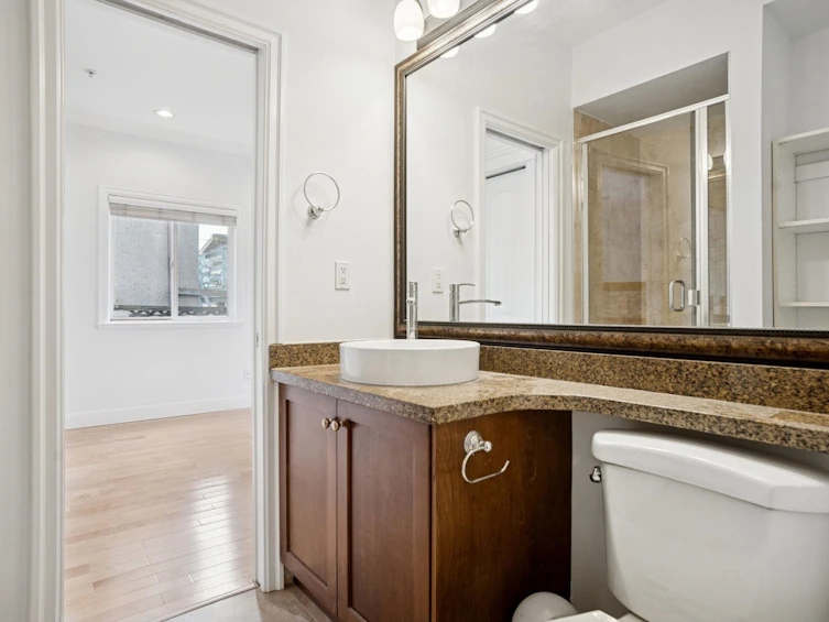 6453 Beatrice Street, Vancouver, BC, V5P 3R5 - 9
