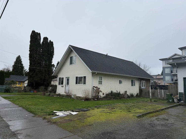 46063 Cleveland Avenue, Chilliwack, BC, V2P 2X2 - 2