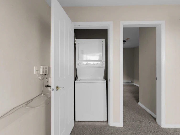 35651 Terravista Place, Abbotsford, BC, V3G 2Y2 - 35