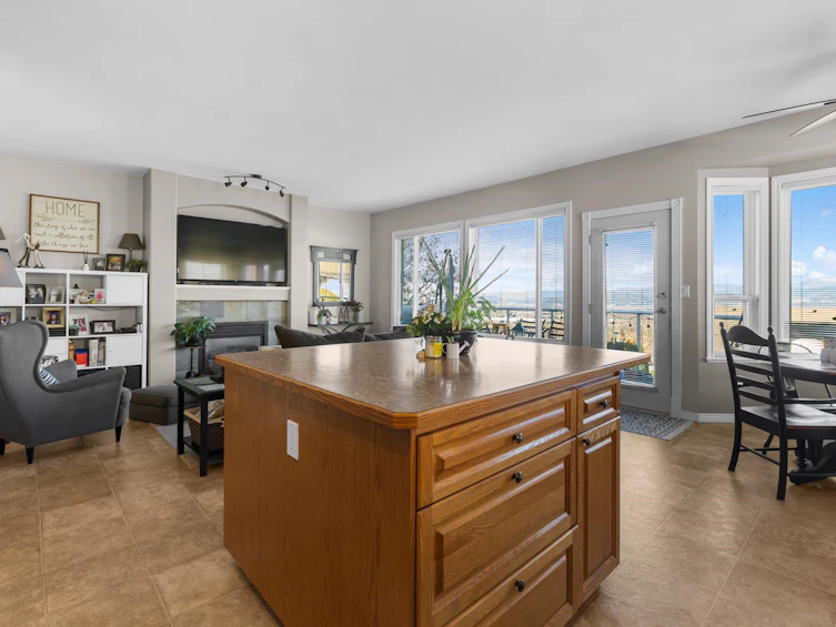 35651 Terravista Place, Abbotsford, BC, V3G 2Y2 - 15