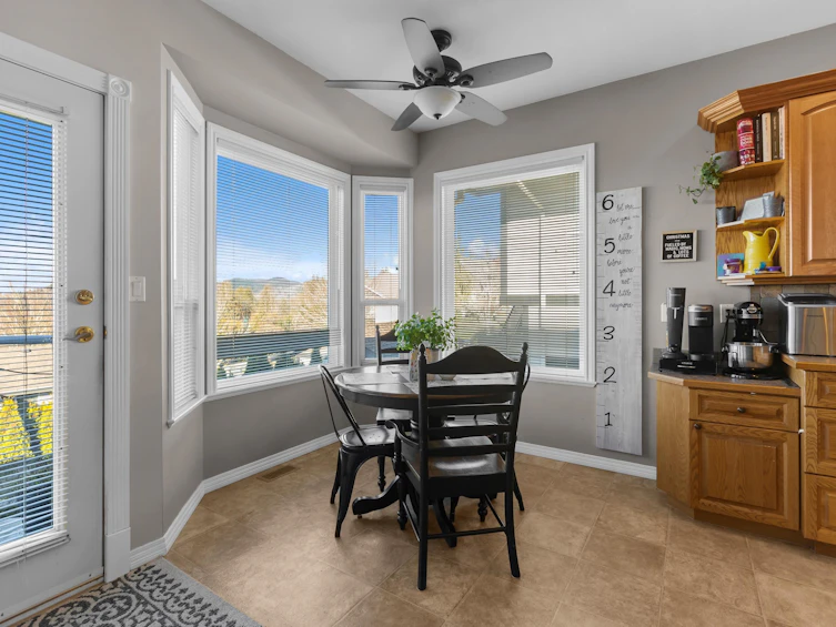 35651 Terravista Place, Abbotsford, BC, V3G 2Y2 - 18