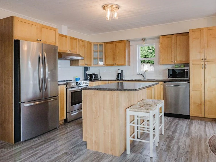 591 Gibsons Way, Gibsons, BC, V0N 1V9 - 16