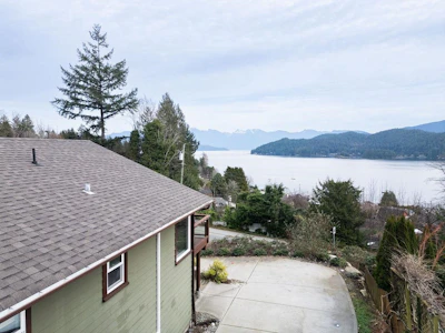 591 Gibsons Way - 4