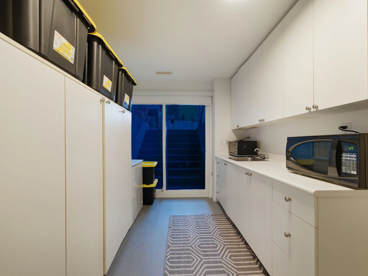 1261 Eldon Road, North Vancouver, BC, V7R 1T5 - 24