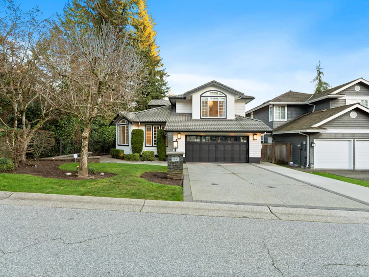 1261 Eldon Road, North Vancouver, BC, V7R 1T5 - 2