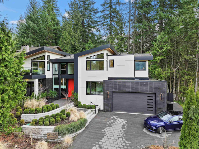 4528 Skyline Drive, North Vancouver, BC, V7R 3H1