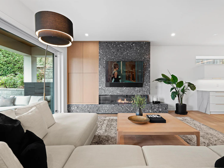 4528 Skyline Drive, North Vancouver, BC, V7R 3H1 - 9