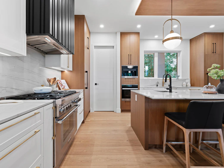 4528 Skyline Drive, North Vancouver, BC, V7R 3H1 - 12