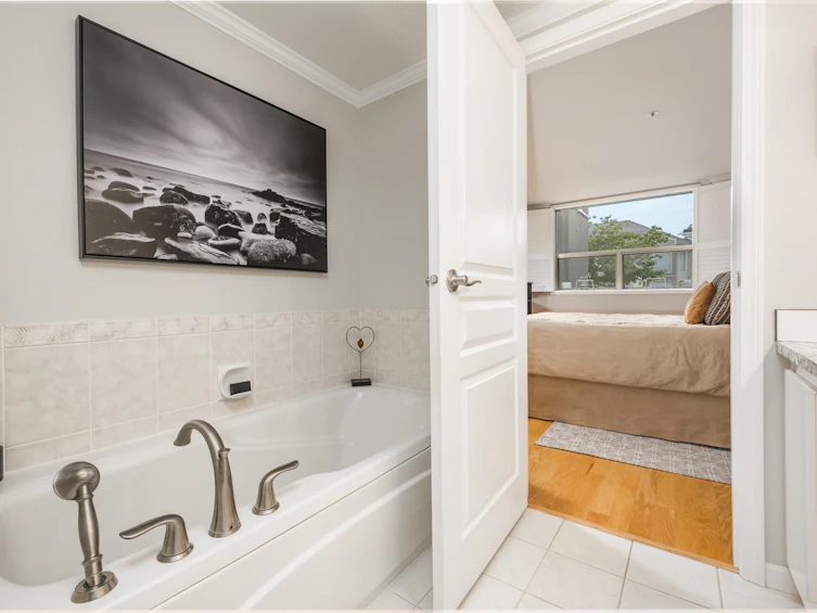109N-1100 56 Street, Delta, BC, V4L 2N2 - 7