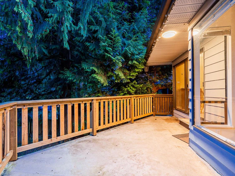 1021 Ogden Street, Coquitlam, BC, V3C 3V8 - 19